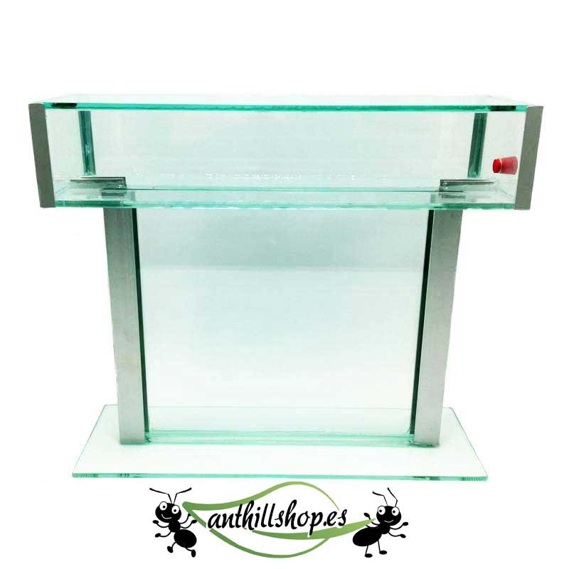 con caja de forrajeo integrada y  sándwich de 1cm de grosor para las galerías